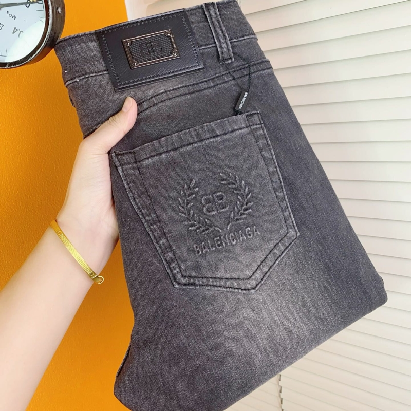 Ba*len*cia*ga jeans